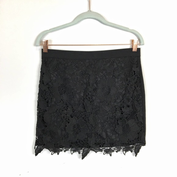 American Eagle AEO Vintage y2k black lace floral skirt Size 10 - Picture 3 of 7